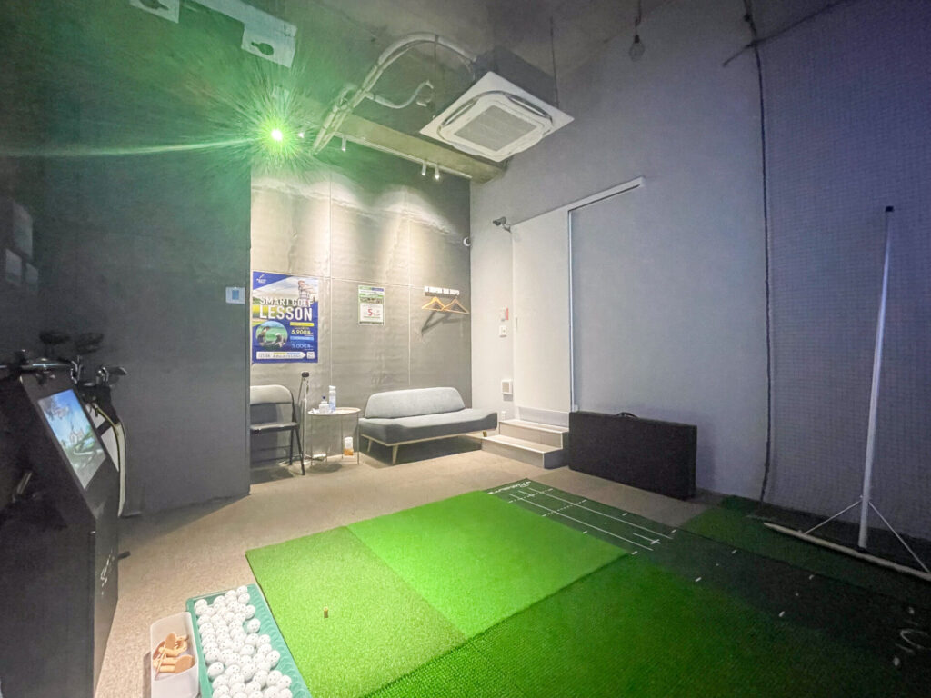 スマートゴルフ馬込山王ジャーマン通り店　打席ブース